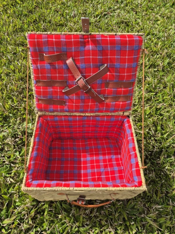 Picnic Baskets - Image 5