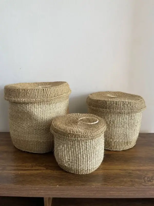 Lidded sisal basket