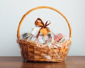 Valentine gift baskets and hampers
